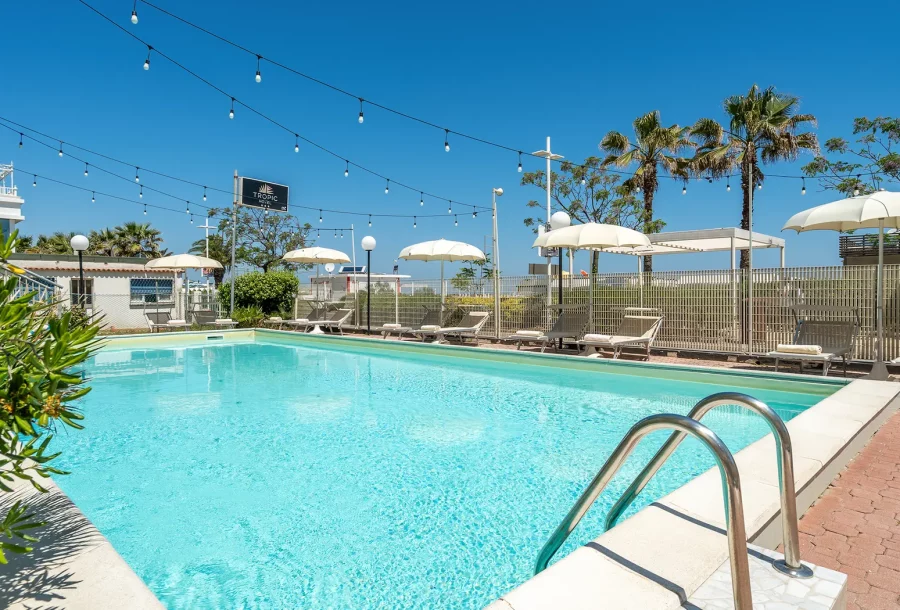 Hotel Tropic