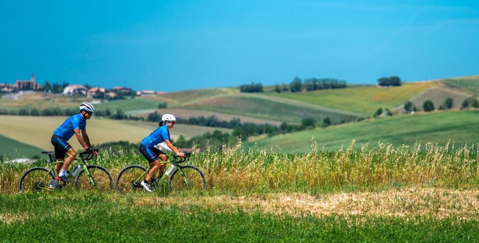 Gravel in Riccione: routes, villages to discover, and white roads between Romagna and Marche